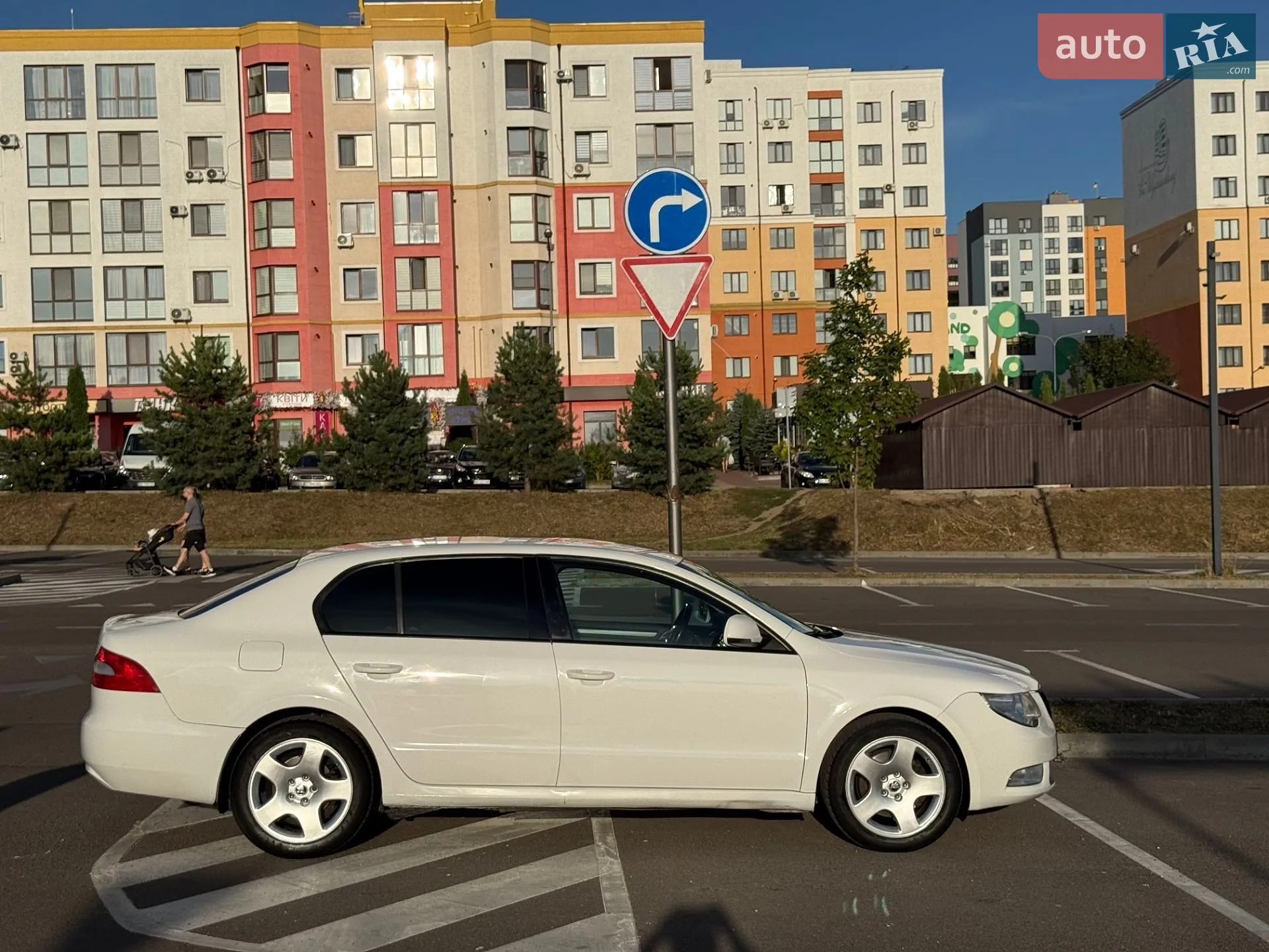 2011 Skoda Superb - мініатюра 29