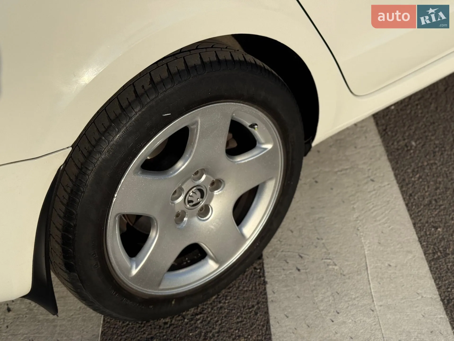 2011 Skoda Superb - мініатюра 41
