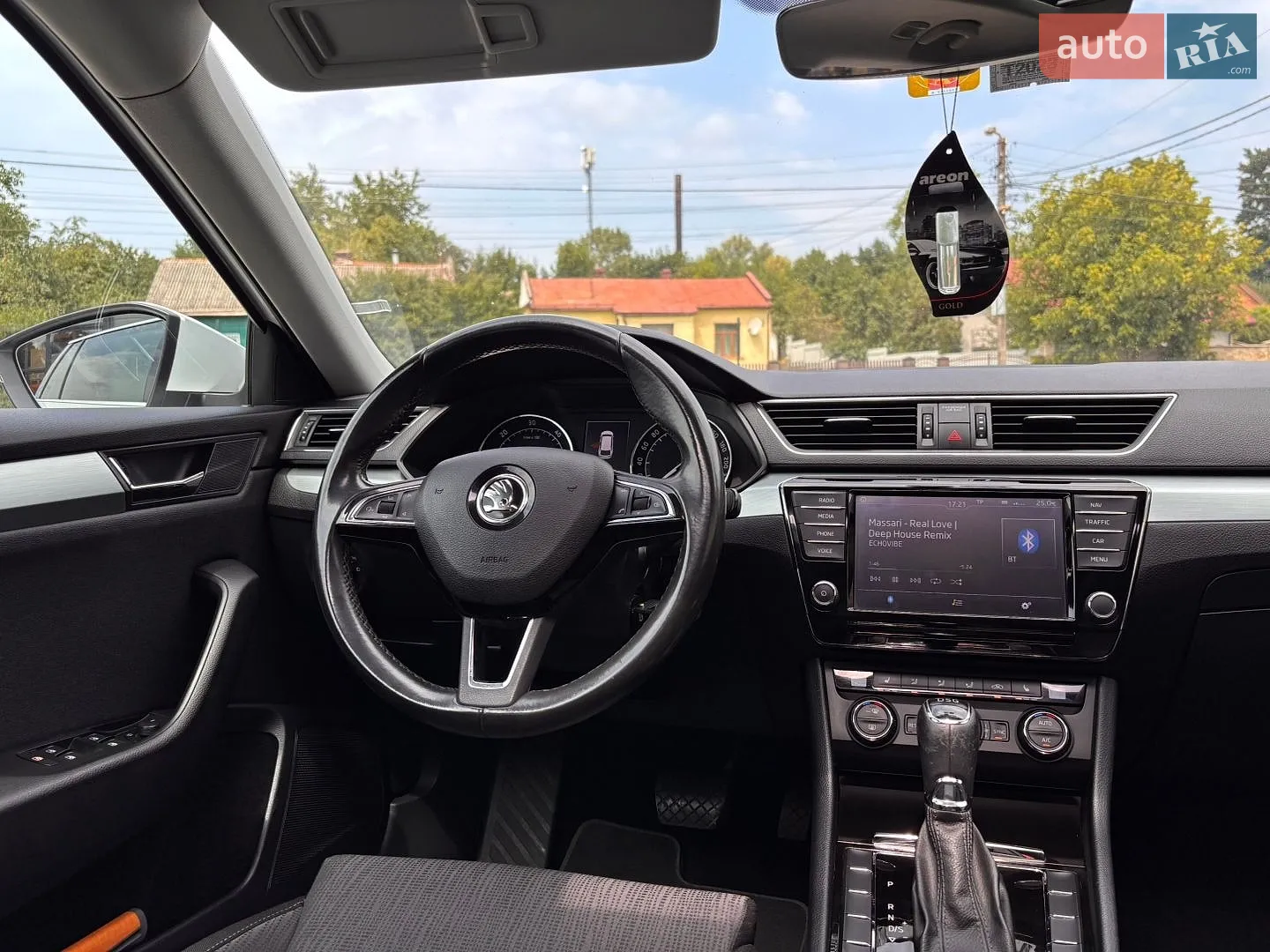 2017 Skoda Superb - мініатюра 21