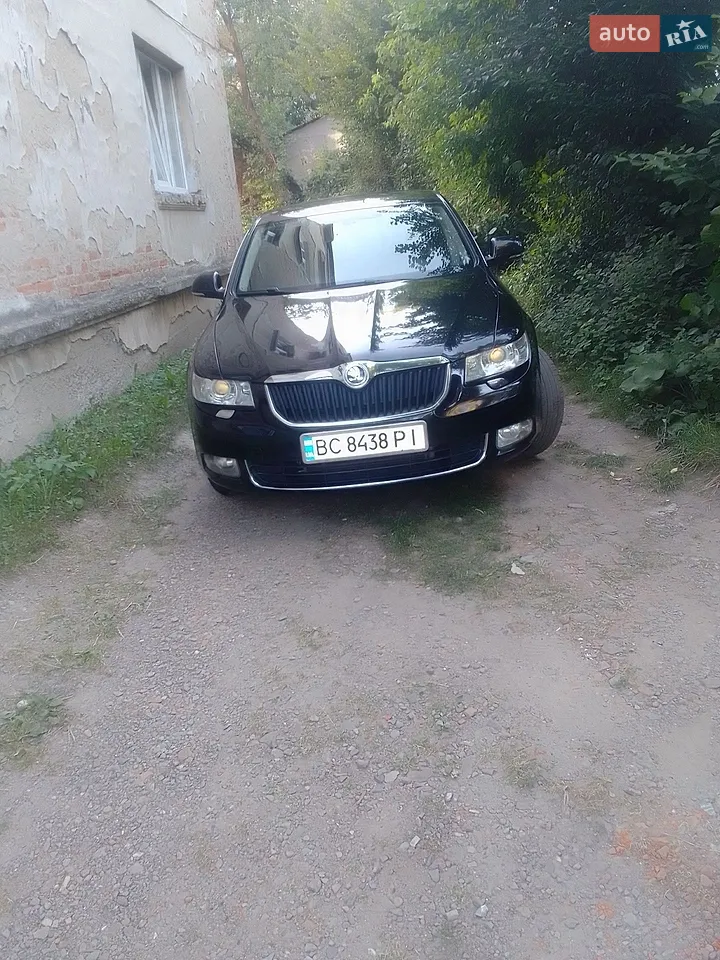 2010 Skoda Superb - мініатюра 15