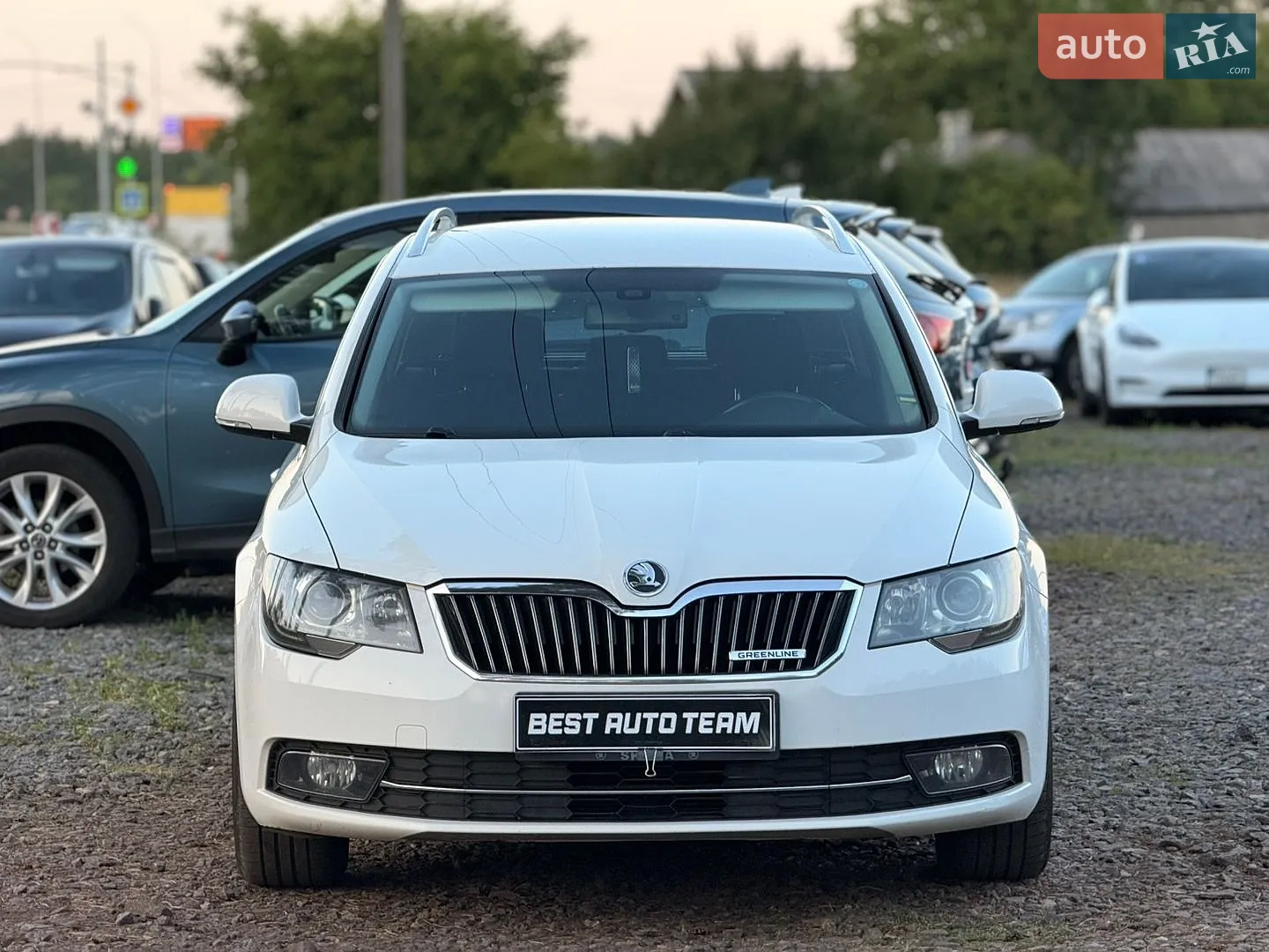 2013 Skoda Superb - мініатюра 2