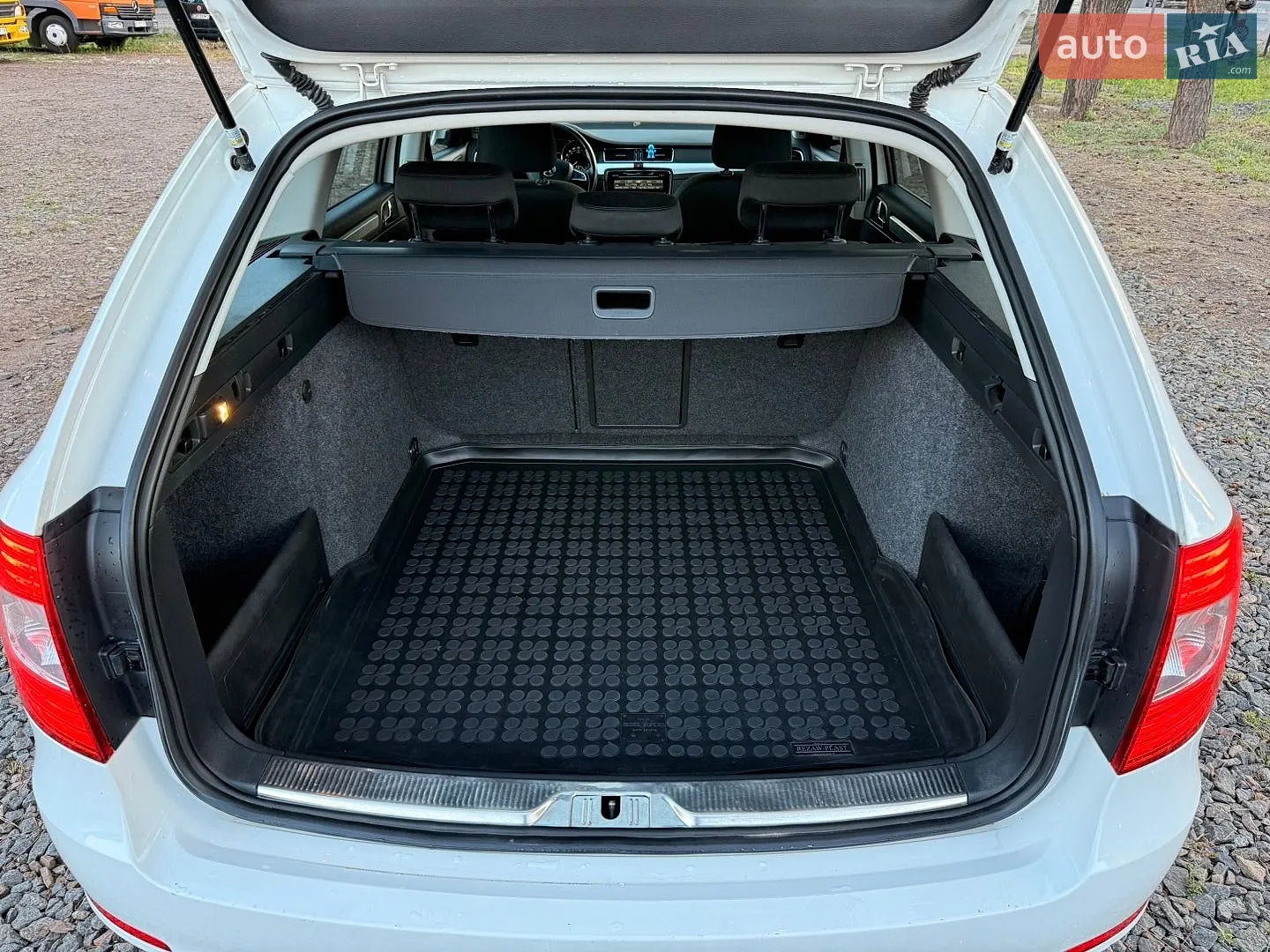 2013 Skoda Superb - мініатюра 31