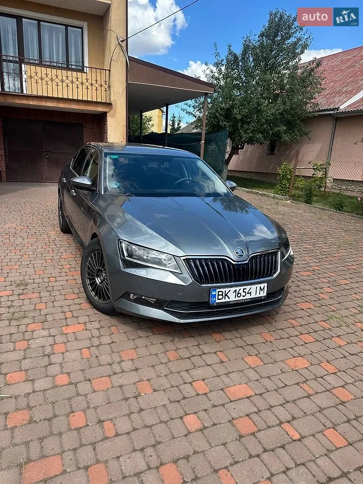 2016 Skoda Superb - мініатюра 18