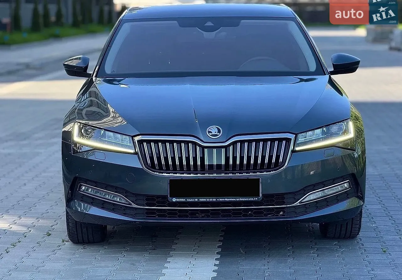 2021 Skoda Superb - мініатюра 2