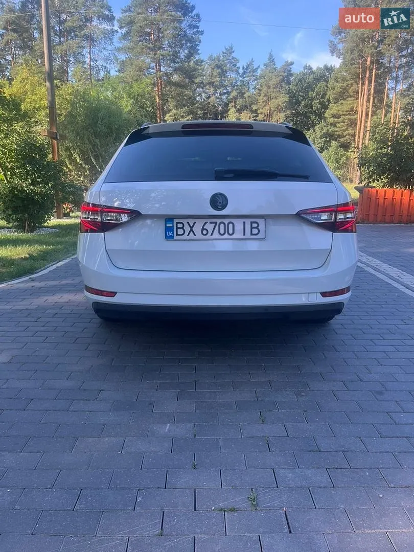 2016 Skoda Superb - мініатюра 6