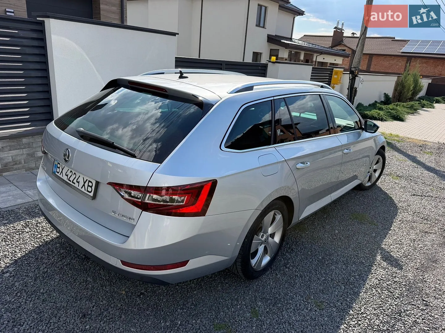 2017 Skoda Superb - мініатюра 16