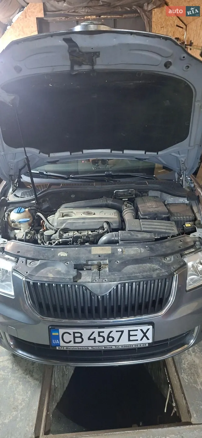 2010 Skoda Superb - мініатюра 23