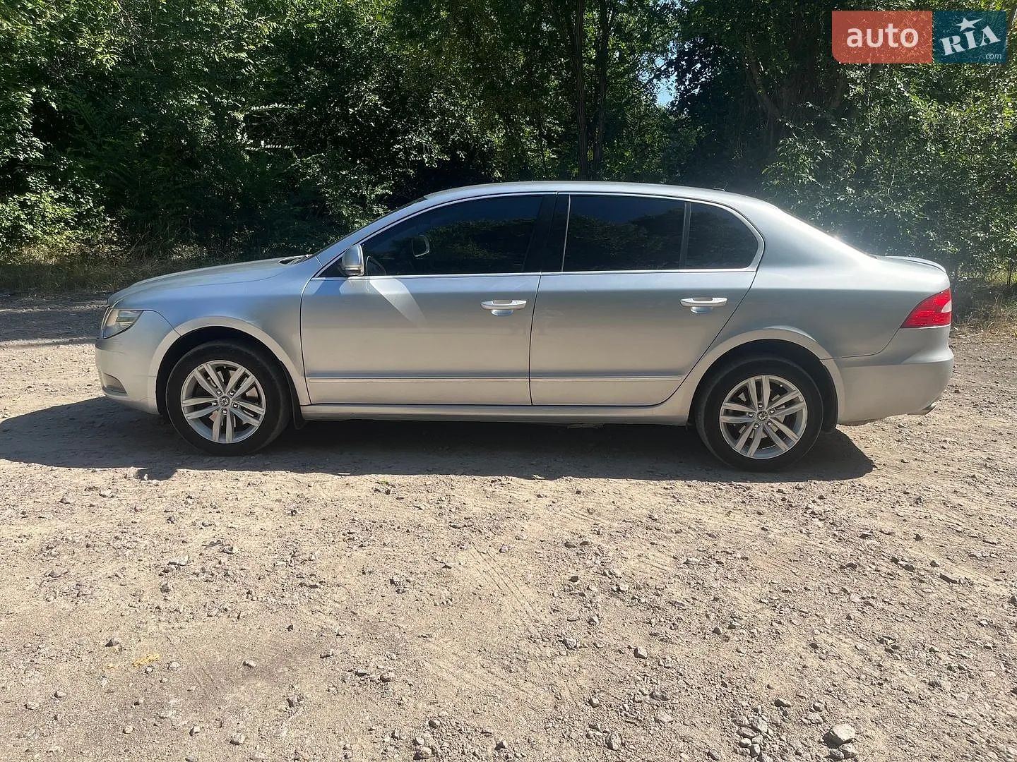 2010 Skoda Superb - мініатюра 3