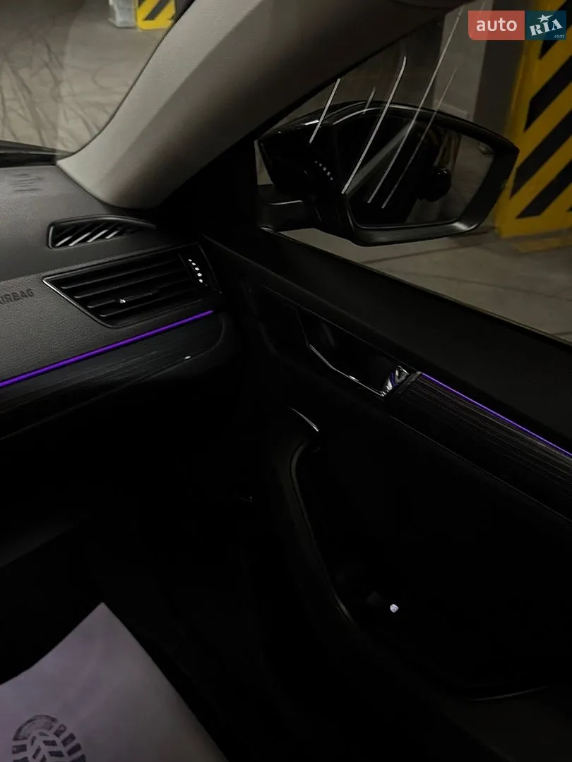 2019 Skoda Superb - мініатюра 13