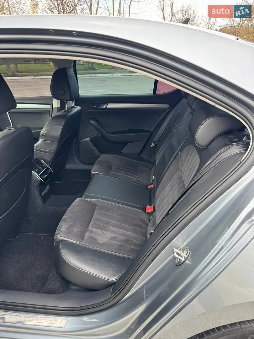 2016 Skoda Superb - мініатюра 12