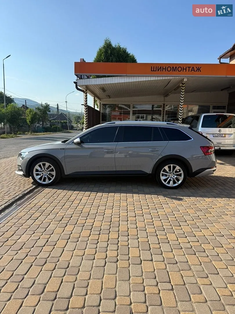 2020 Skoda Superb - мініатюра 8