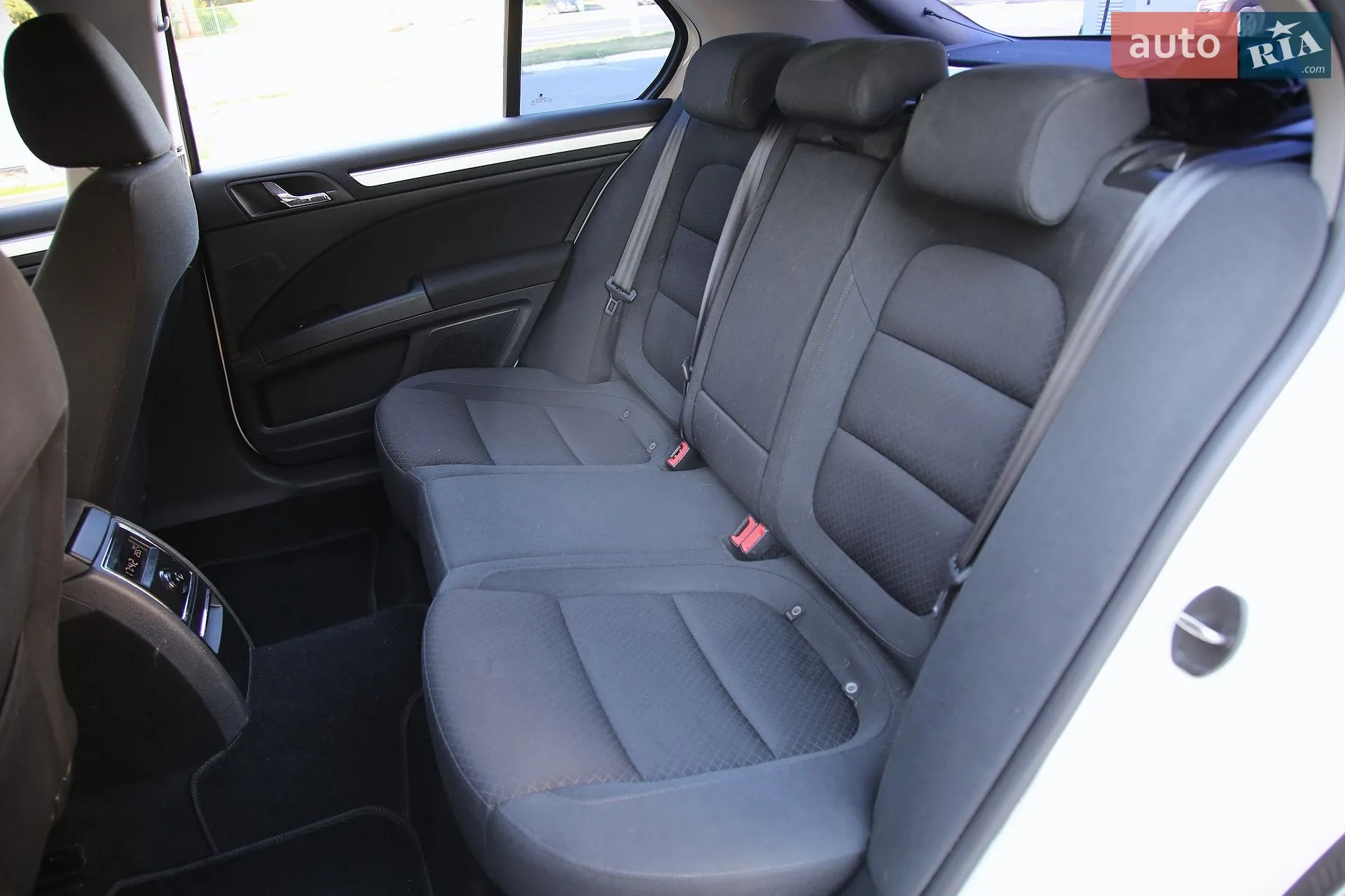 2013 Skoda Superb - мініатюра 10
