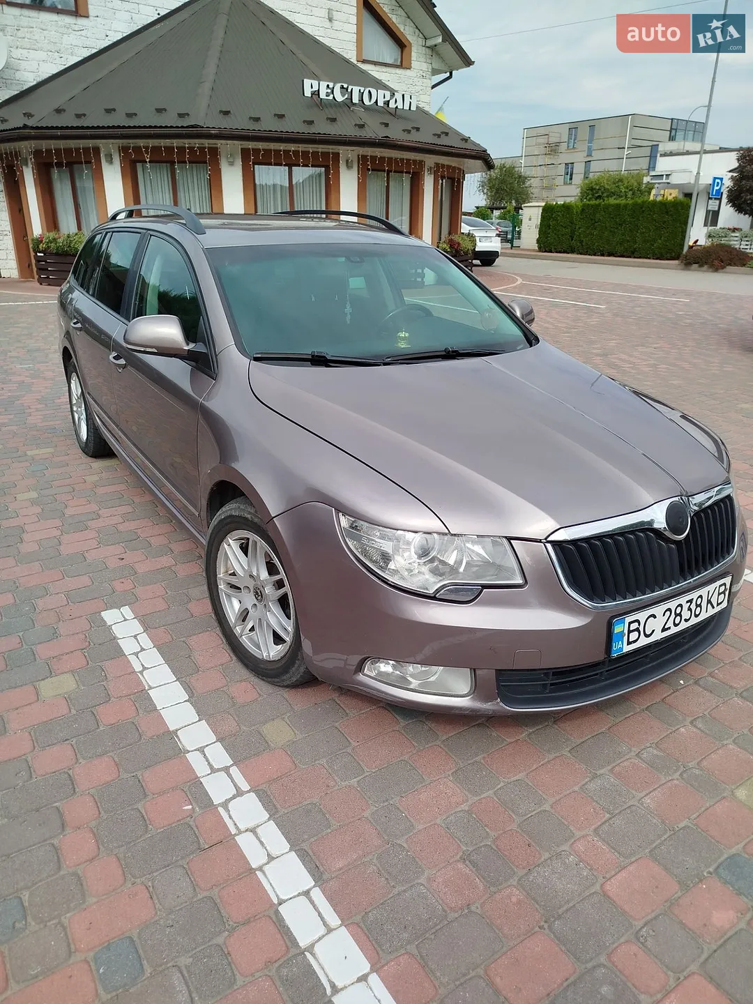 2012 Skoda Superb - мініатюра 3