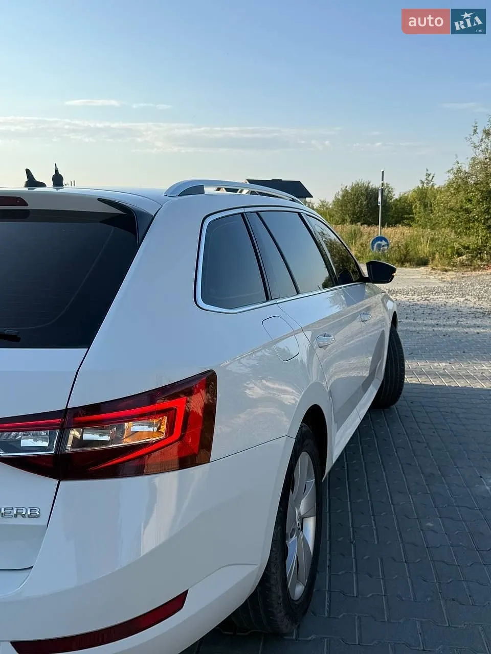 2017 Skoda Superb - мініатюра 7