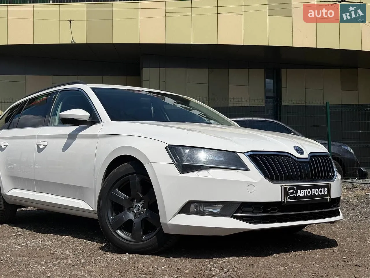 2016 Skoda Superb - мініатюра 2