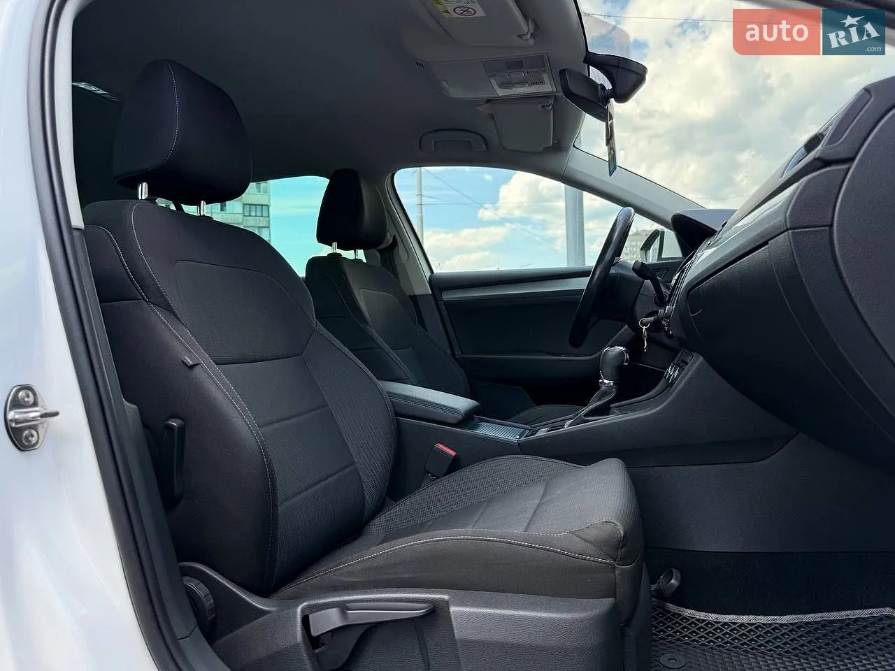 2016 Skoda Superb - мініатюра 12