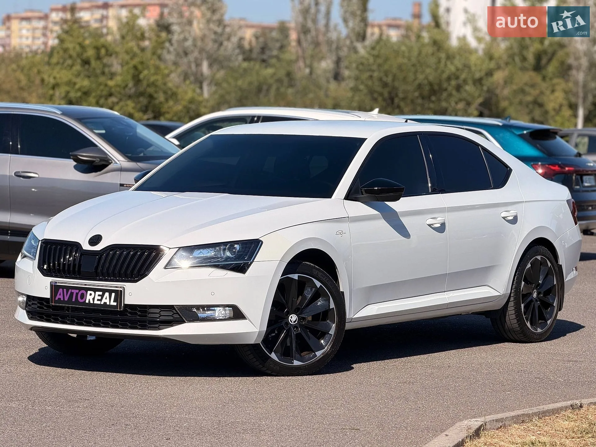 2015 Skoda Superb - мініатюра 2