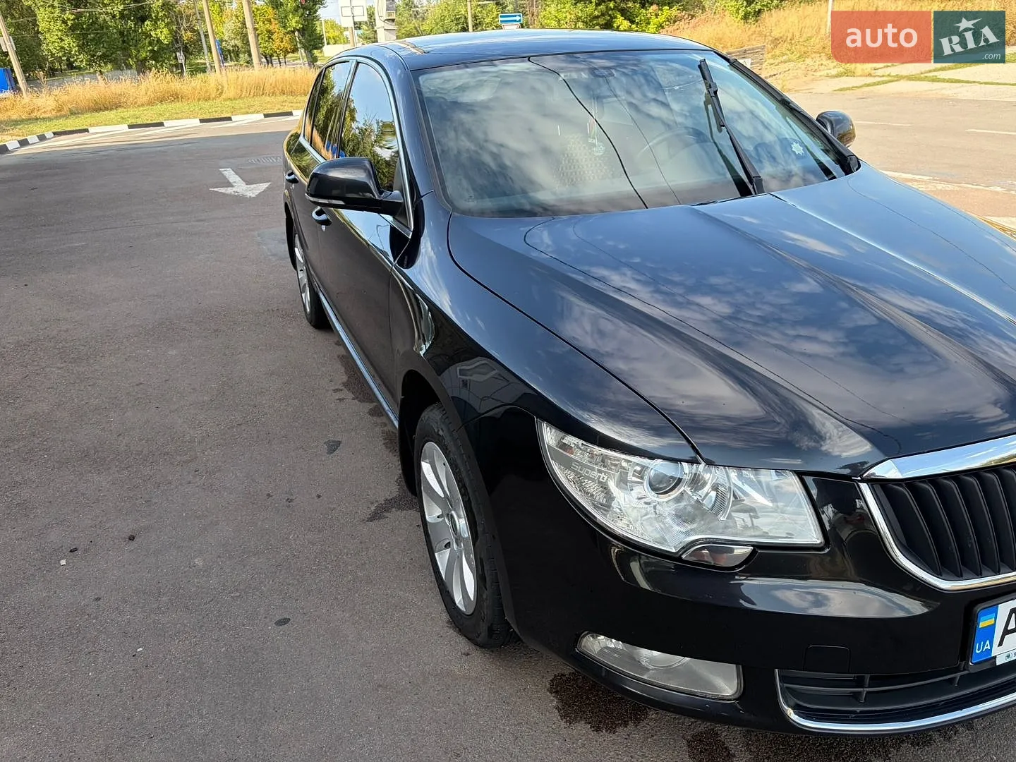 2010 Skoda Superb - мініатюра 2