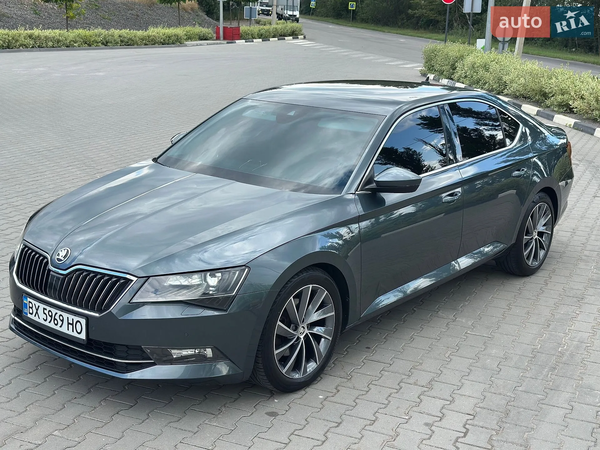2016 Skoda Superb - мініатюра 3