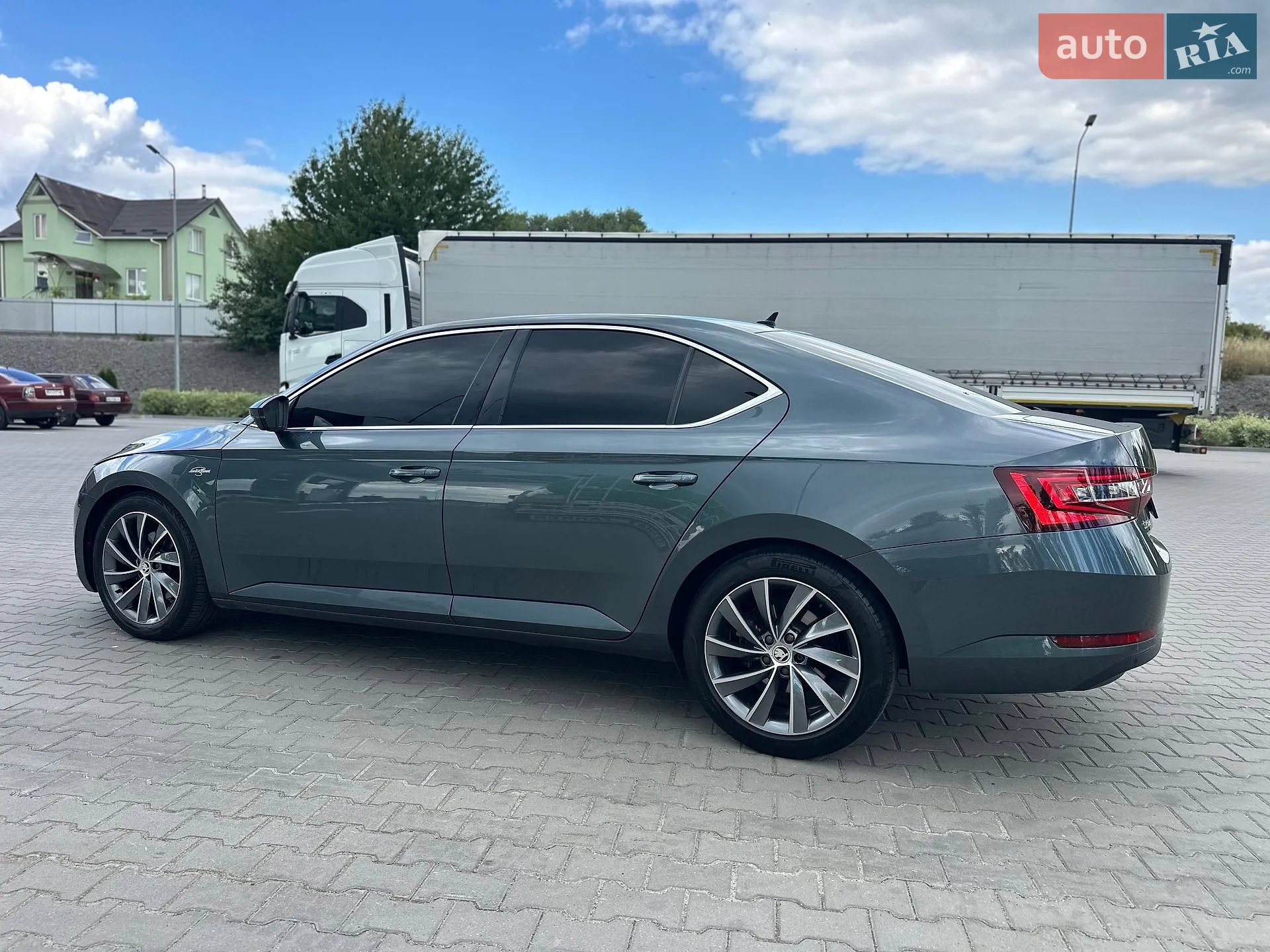 2016 Skoda Superb - мініатюра 21