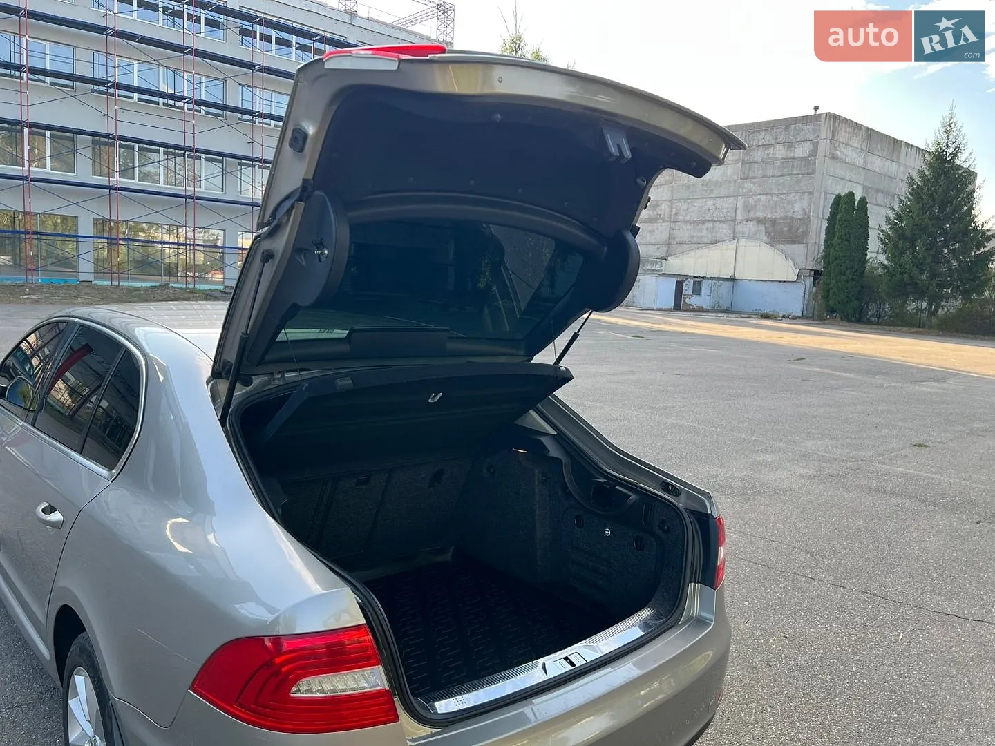 2013 Skoda Superb - мініатюра 16