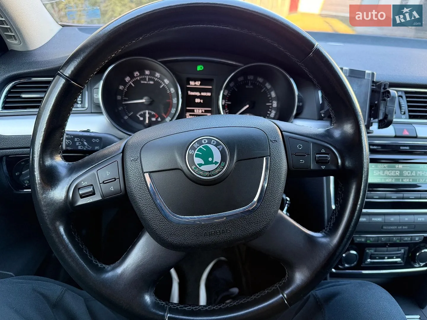 2010 Skoda Superb - мініатюра 22