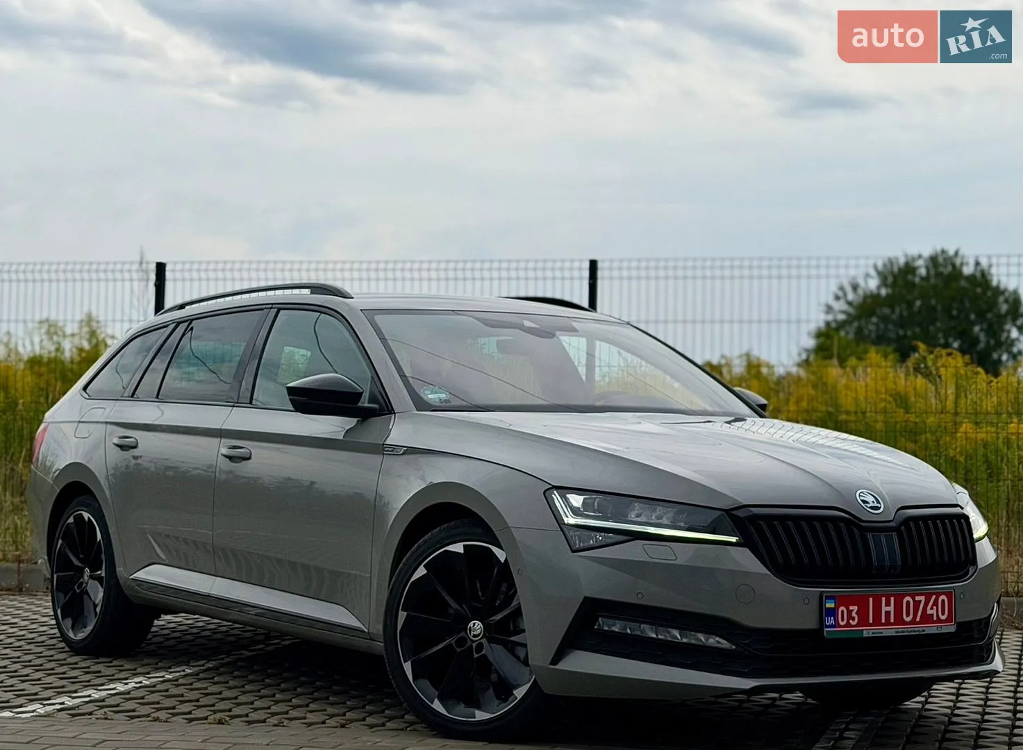 2022 Skoda Superb - фото 1