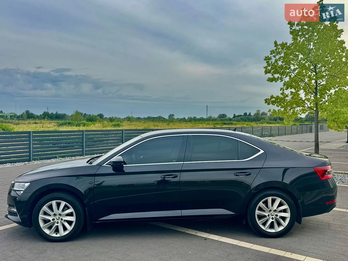 2019 Skoda Superb - мініатюра 7