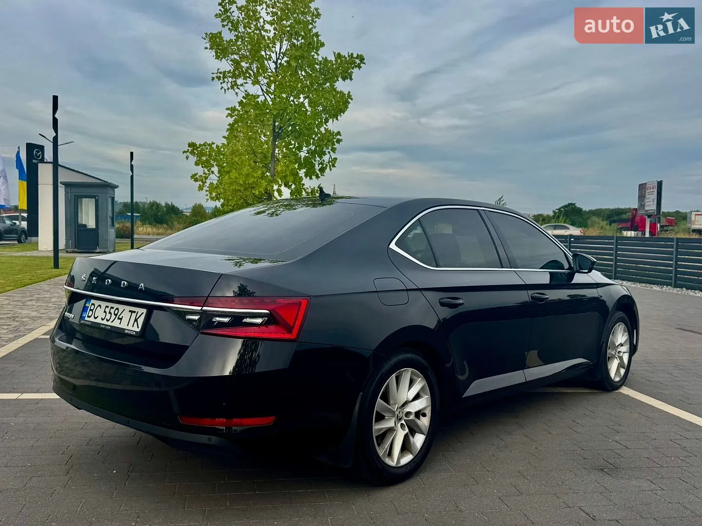 2019 Skoda Superb - мініатюра 9