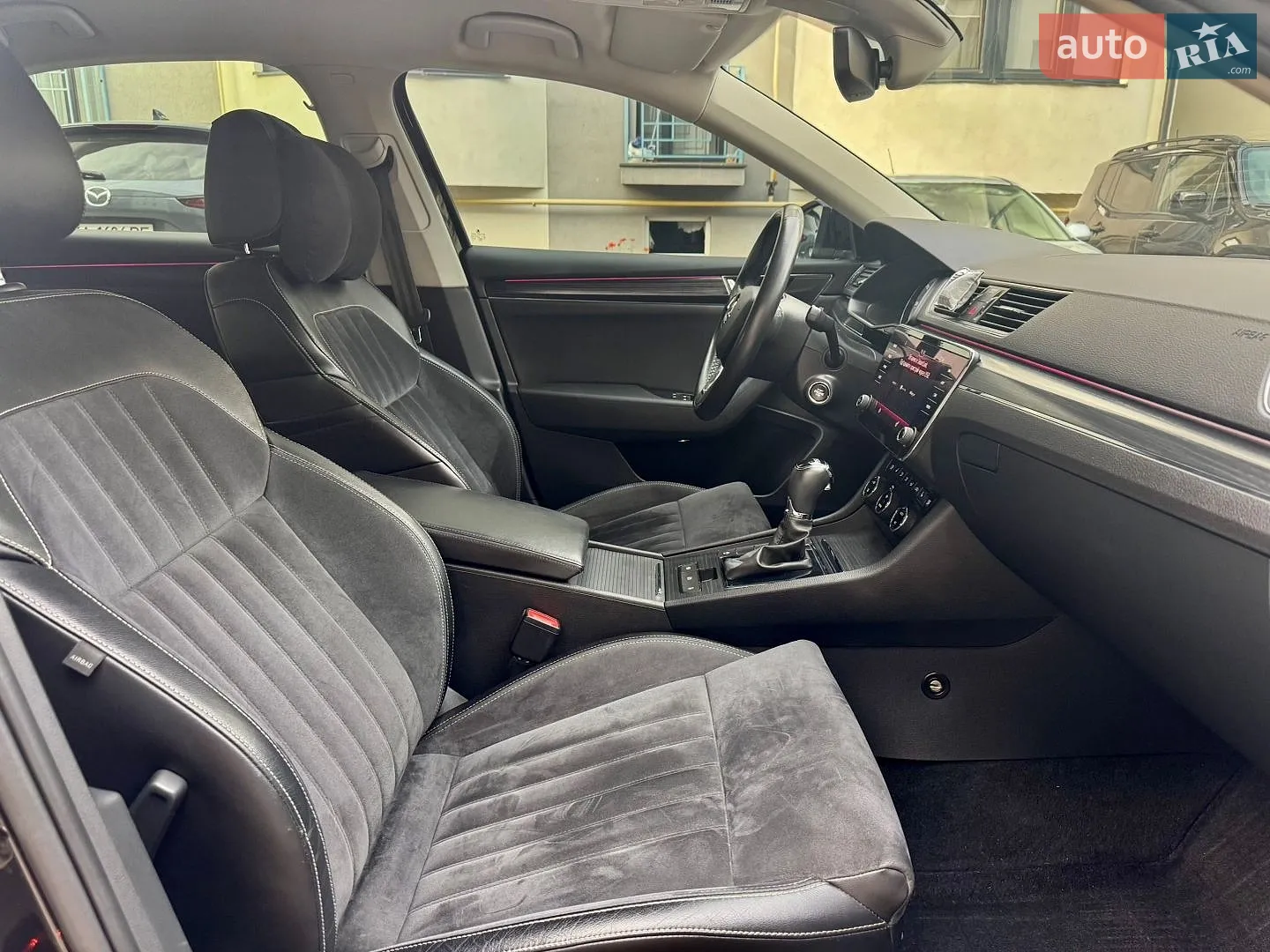 2019 Skoda Superb - мініатюра 19