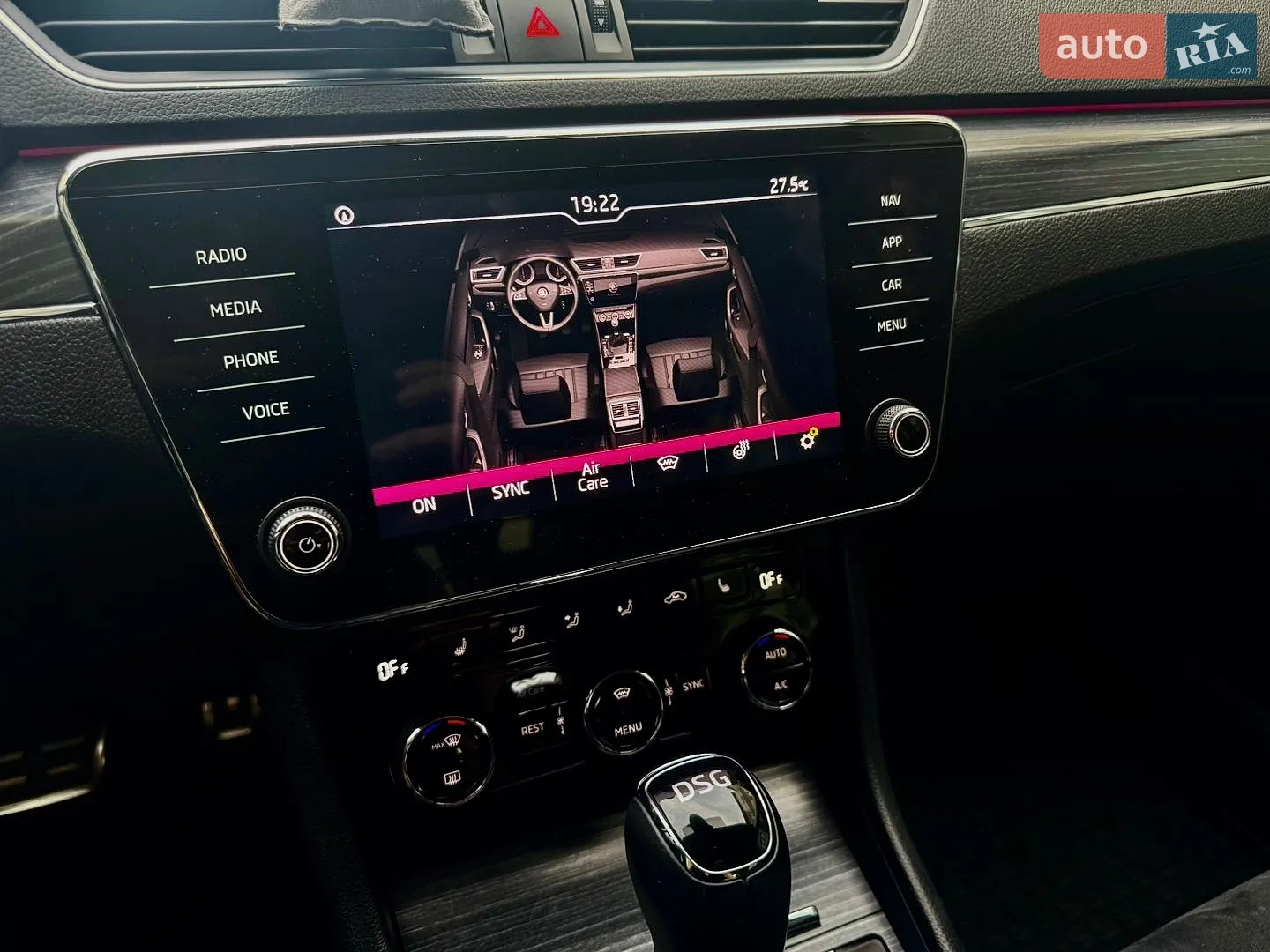 2019 Skoda Superb - мініатюра 23