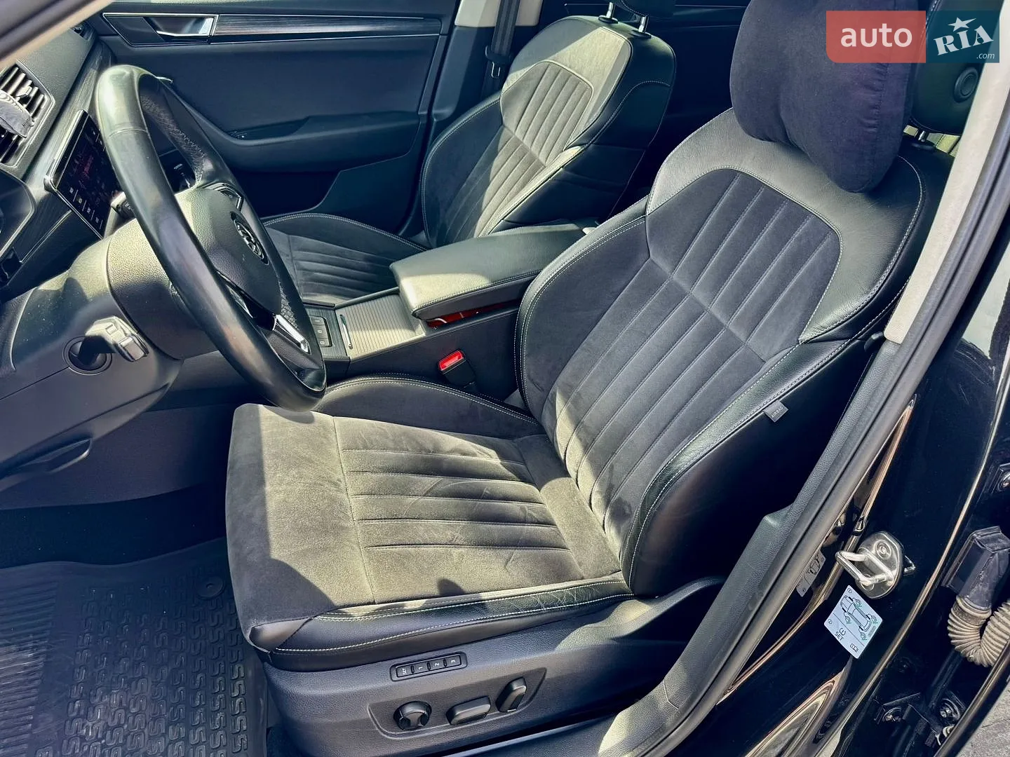 2019 Skoda Superb - мініатюра 27