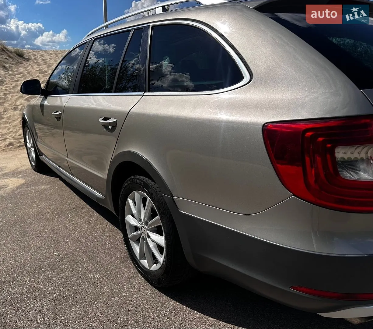 2014 Skoda Superb - мініатюра 11