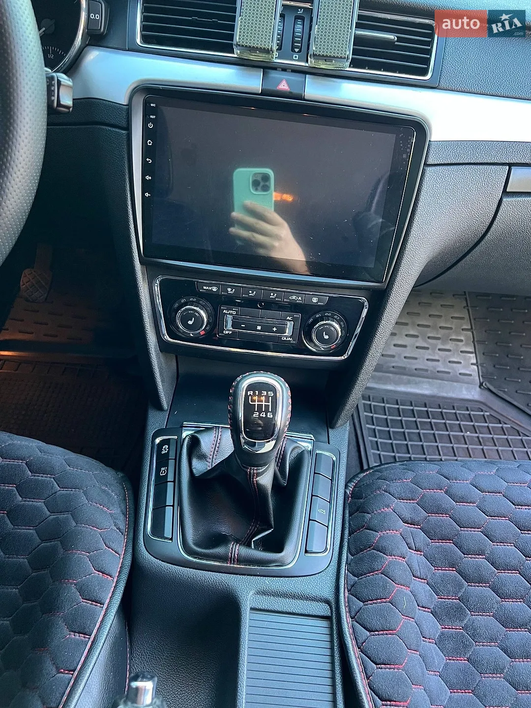 2010 Skoda Superb - мініатюра 22