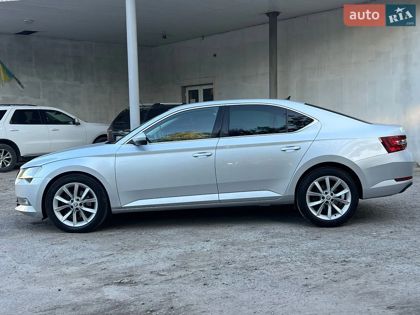 2015 Skoda Superb - мініатюра 11