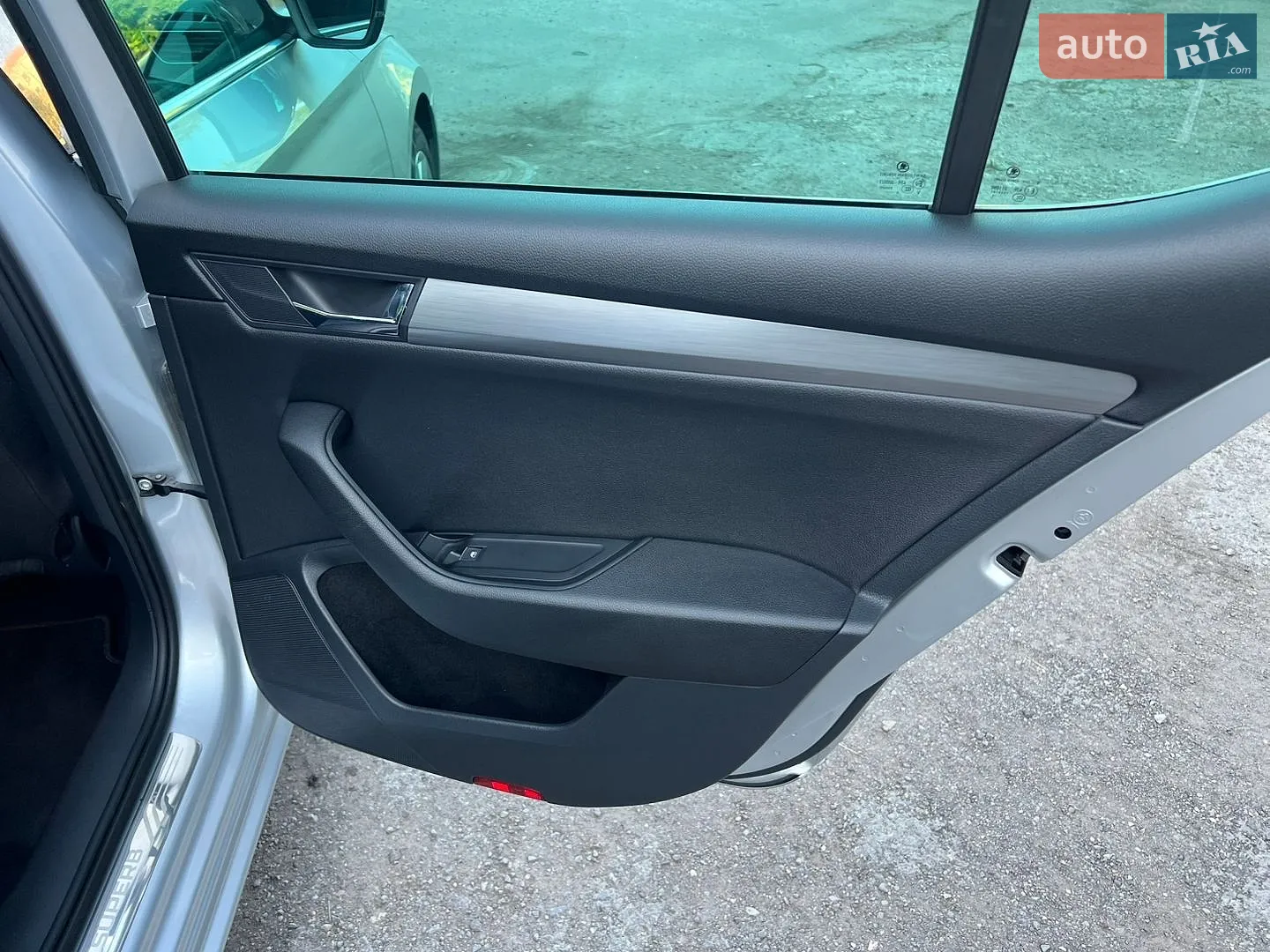 2015 Skoda Superb - мініатюра 38