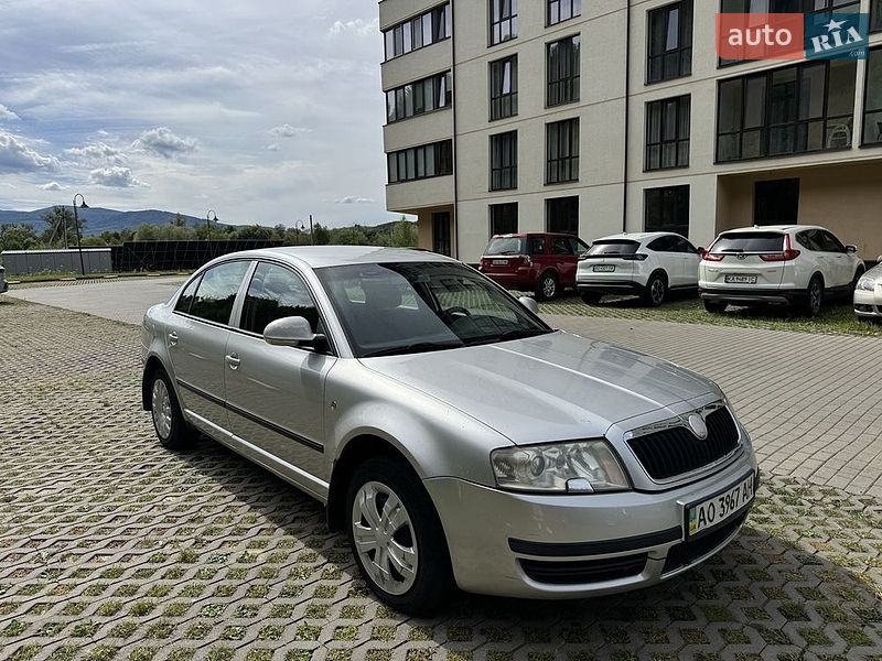 Лифтбек Skoda Superb 2006 в Мукачево