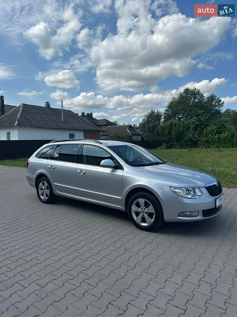 2012 Skoda Superb - мініатюра 3