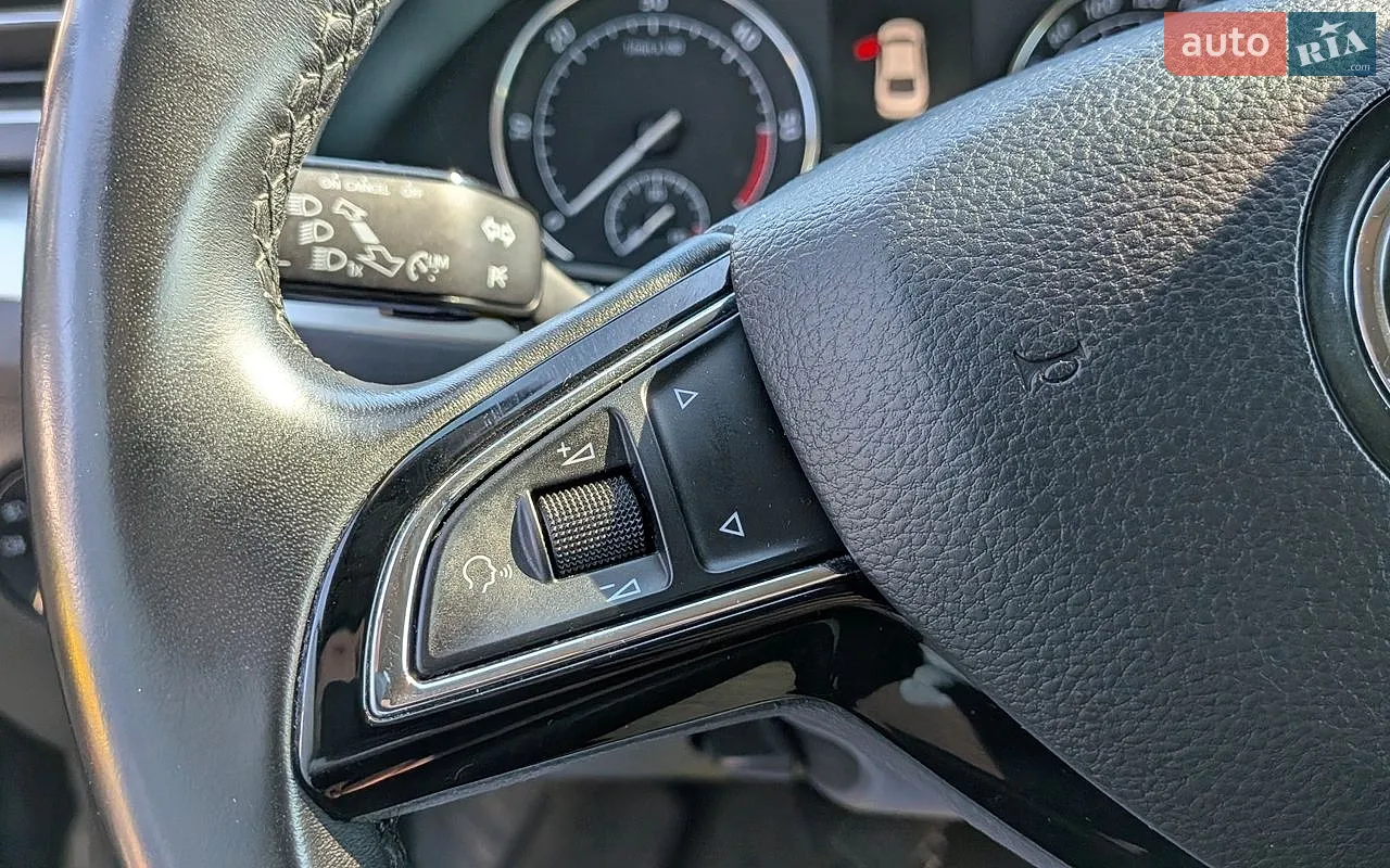 2019 Skoda Superb - мініатюра 11