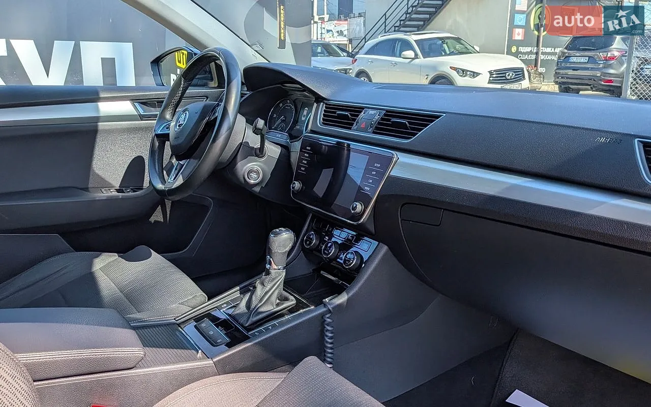 2019 Skoda Superb - мініатюра 23
