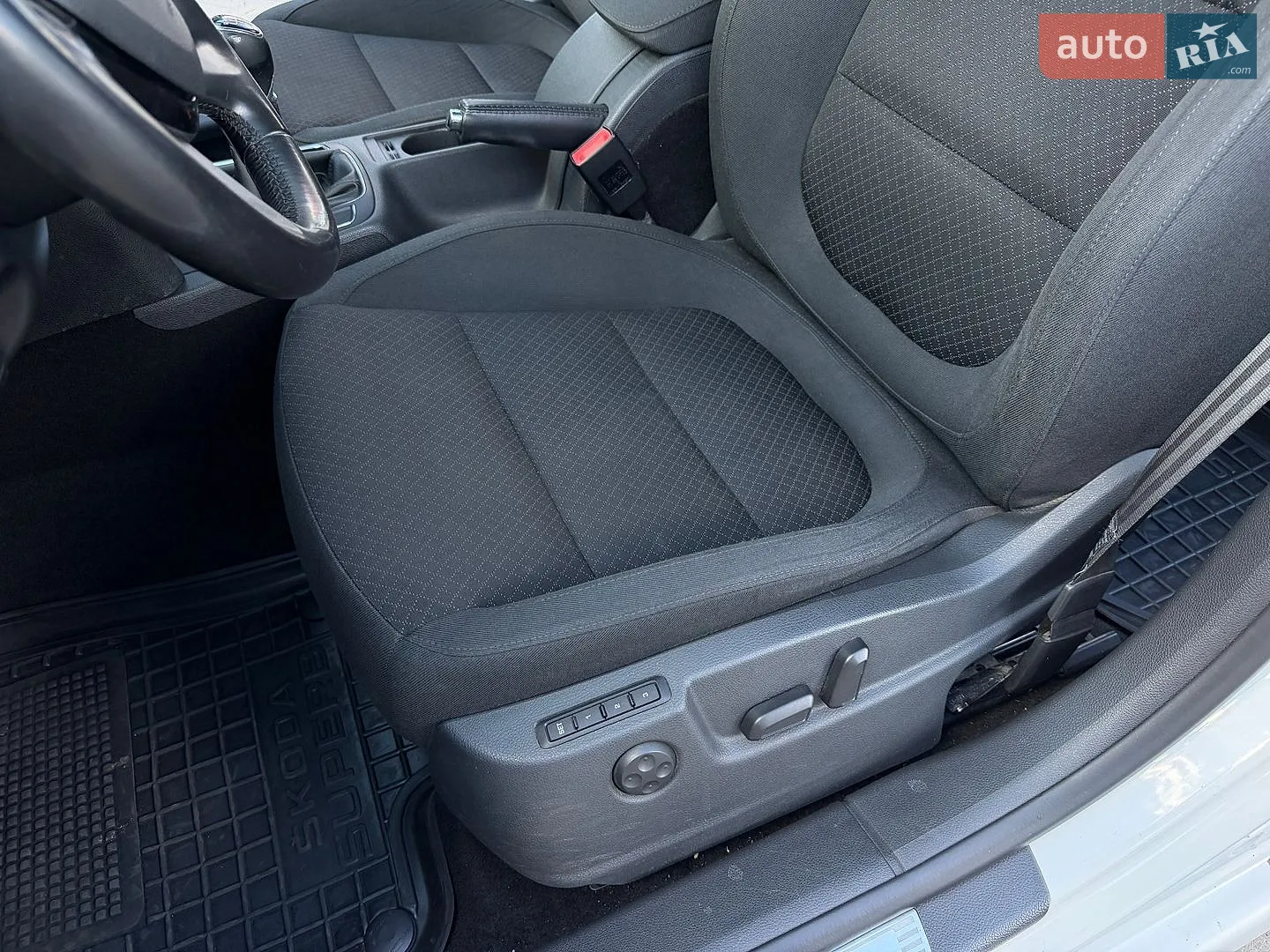 2013 Skoda Superb - мініатюра 8