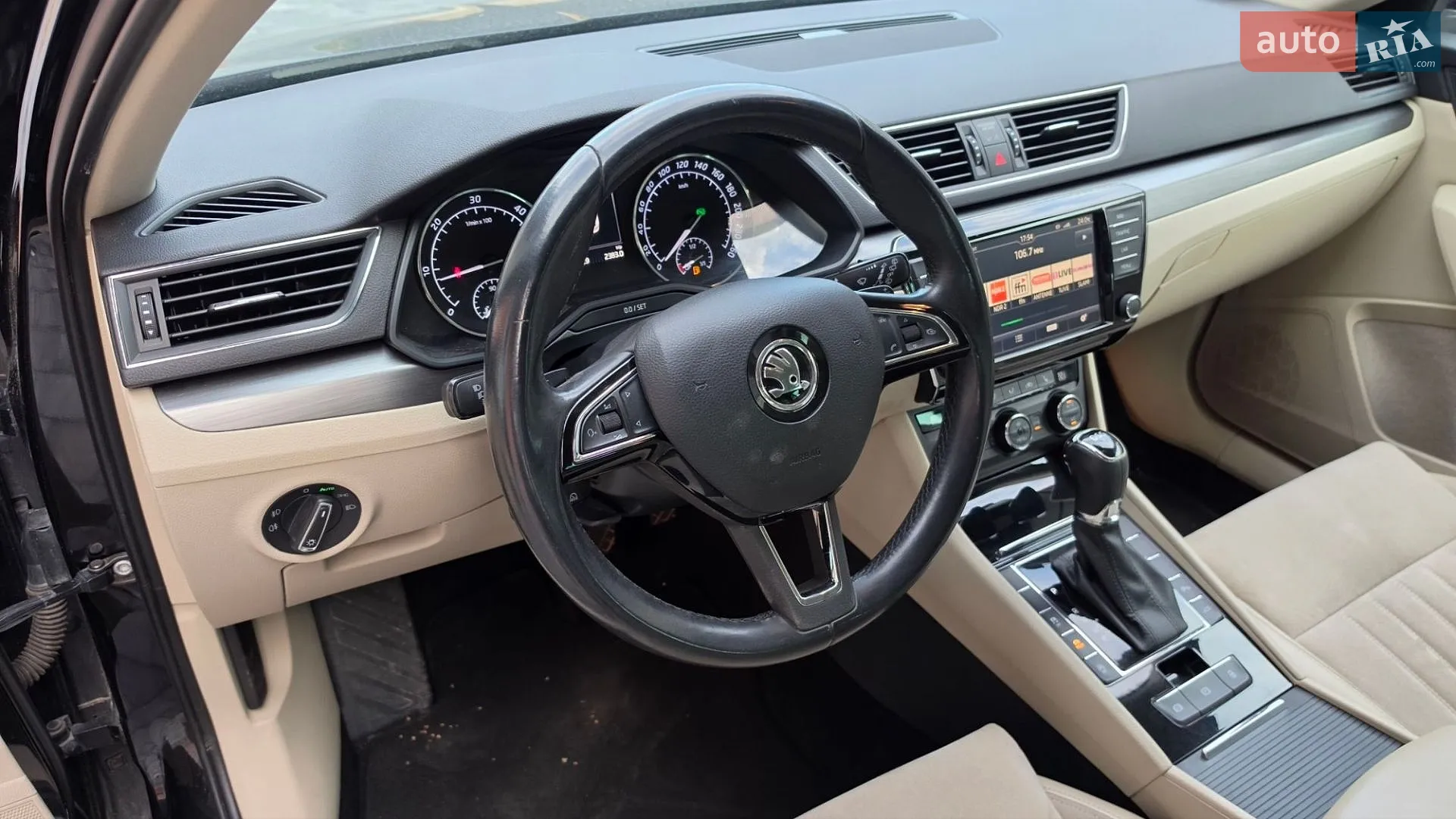 2017 Skoda Superb - мініатюра 19