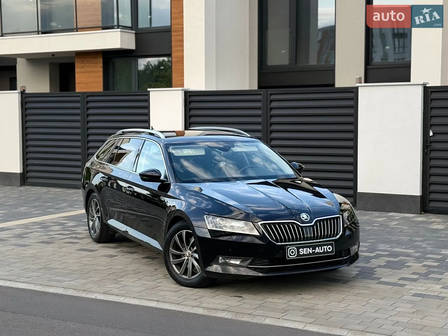 2017 Skoda Superb - мініатюра 5