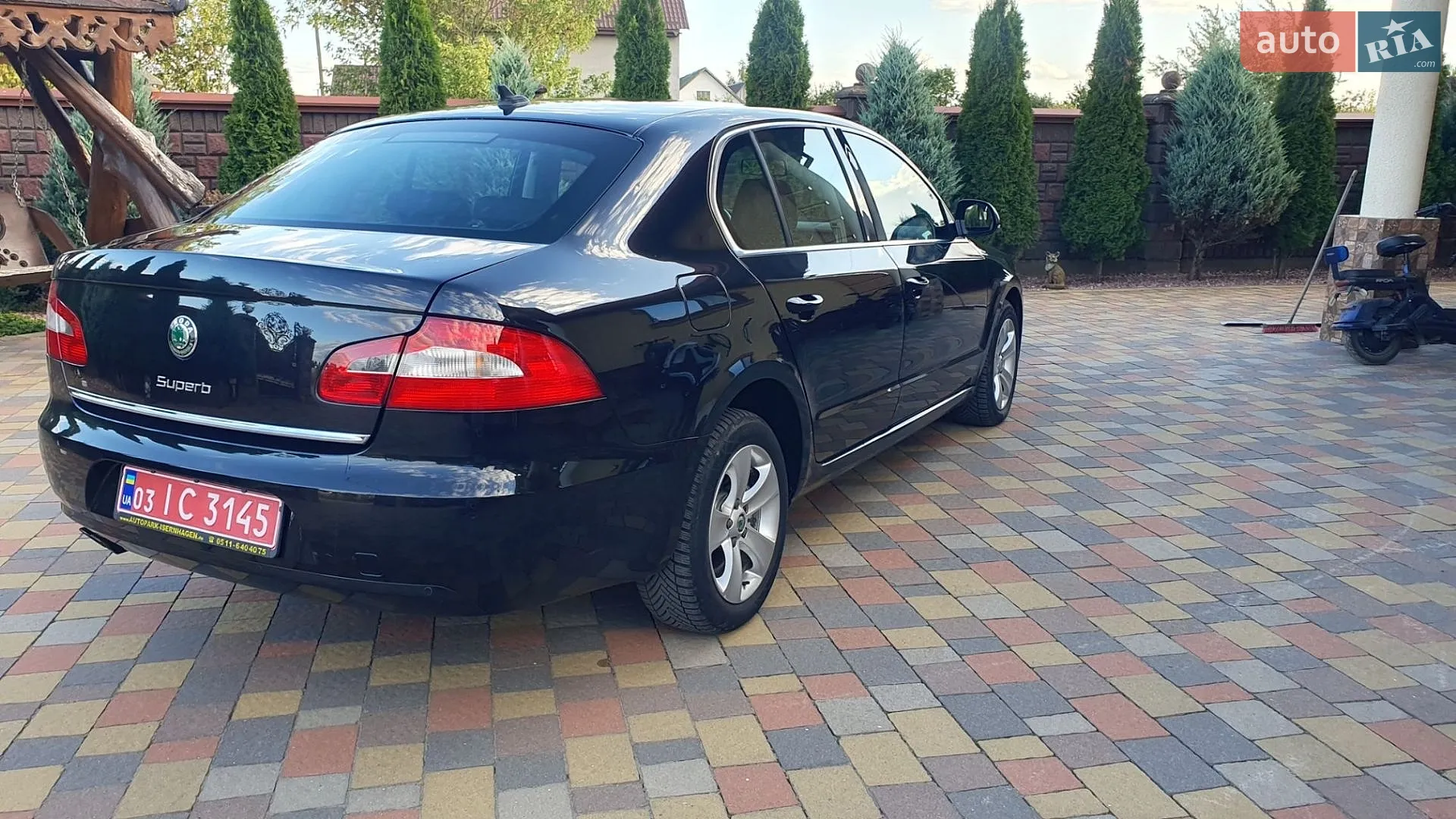 2010 Skoda Superb - мініатюра 10