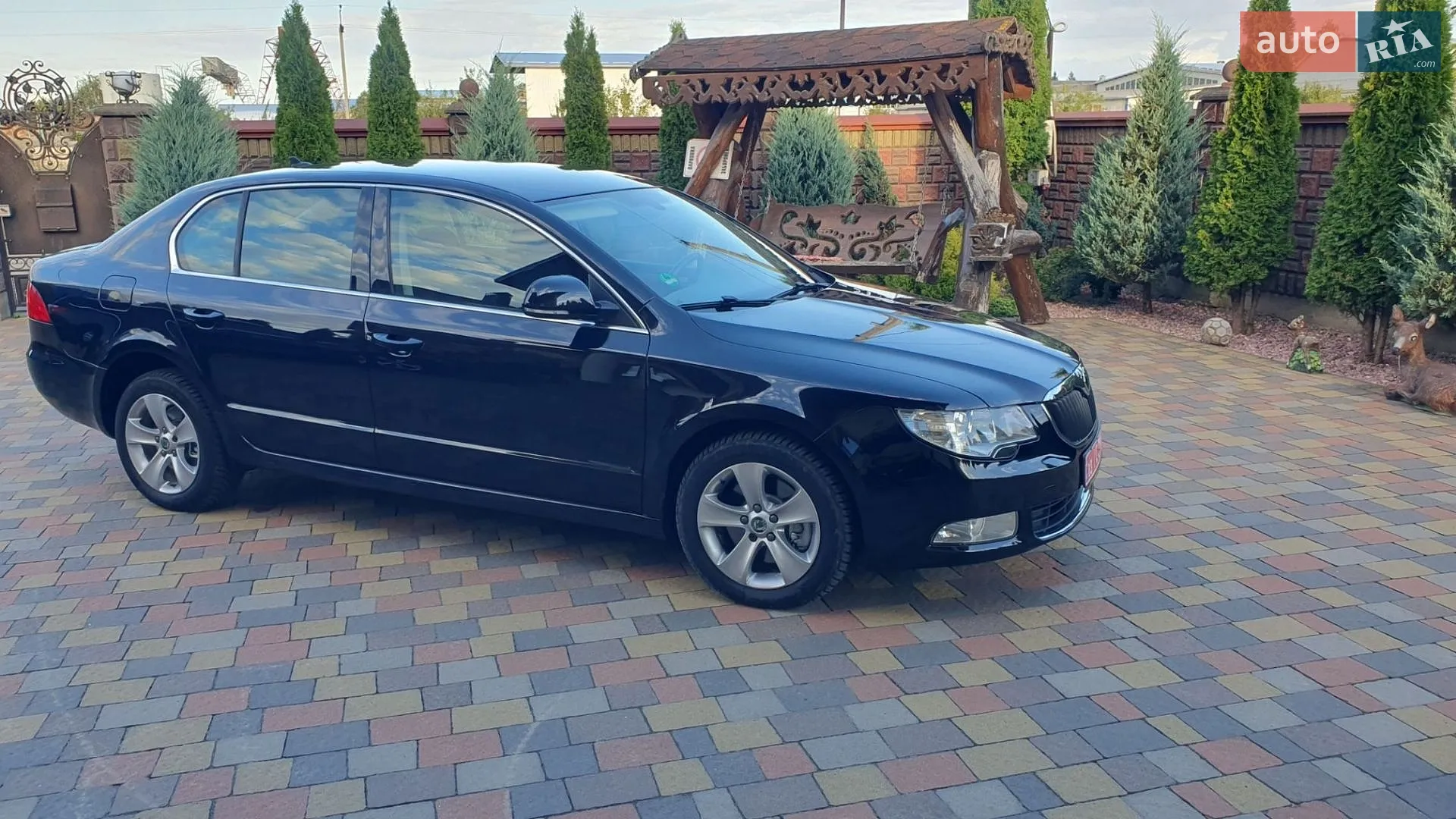 2010 Skoda Superb - мініатюра 8