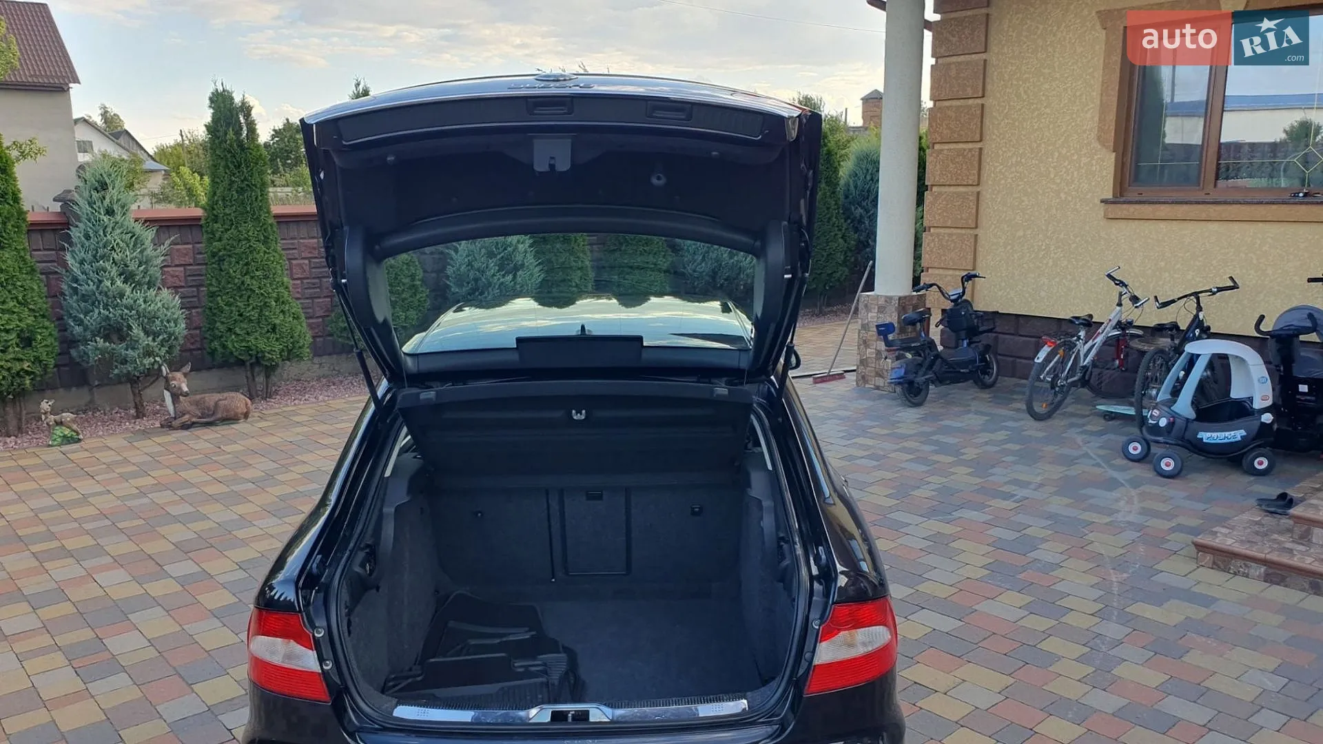 2010 Skoda Superb - мініатюра 15