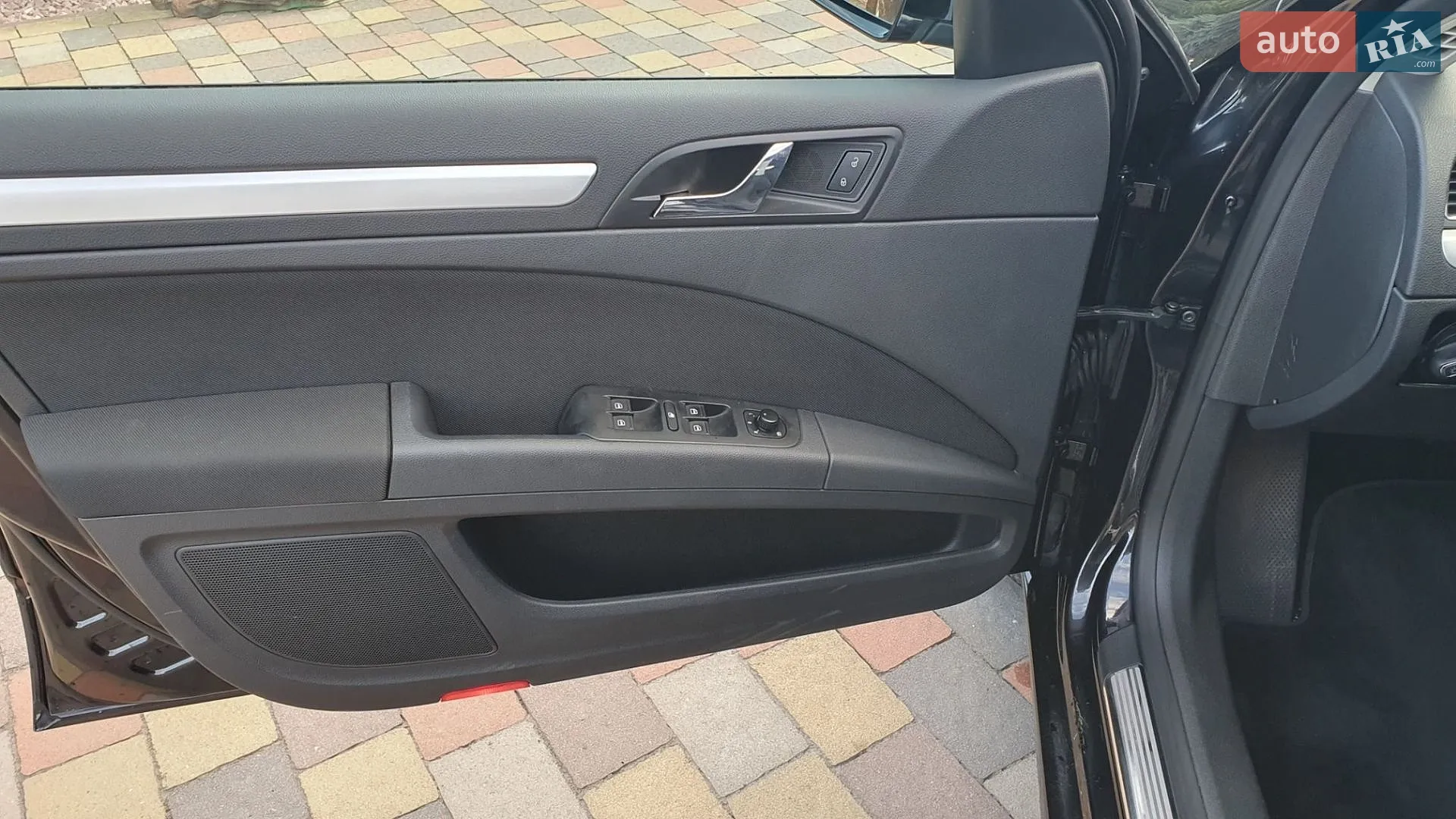 2010 Skoda Superb - мініатюра 18
