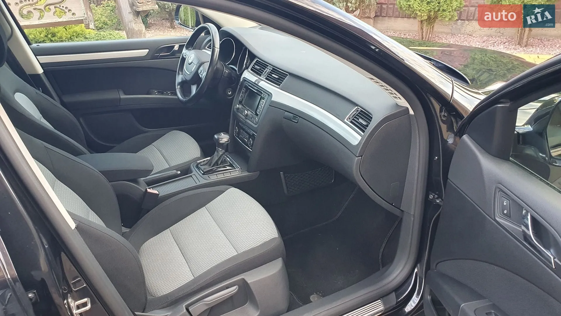 2010 Skoda Superb - мініатюра 28
