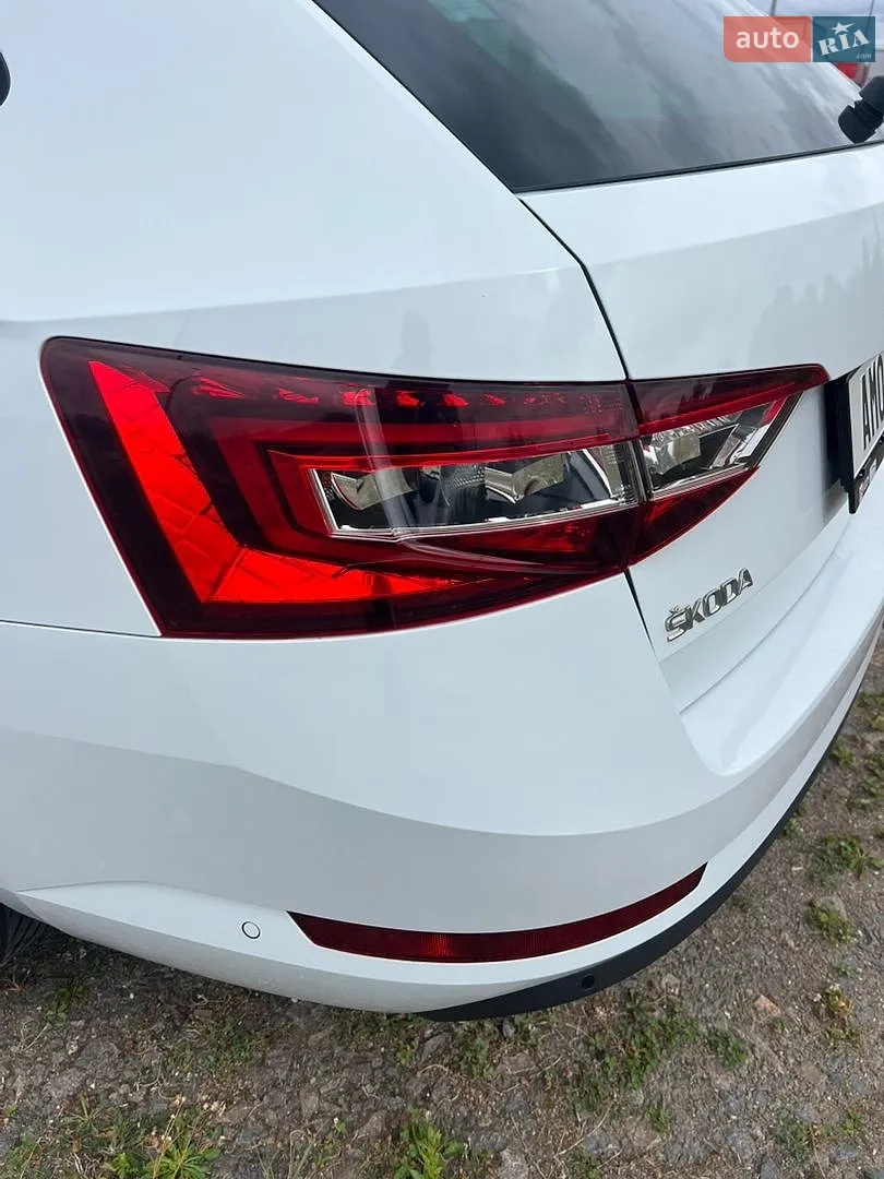 2016 Skoda Superb - мініатюра 4
