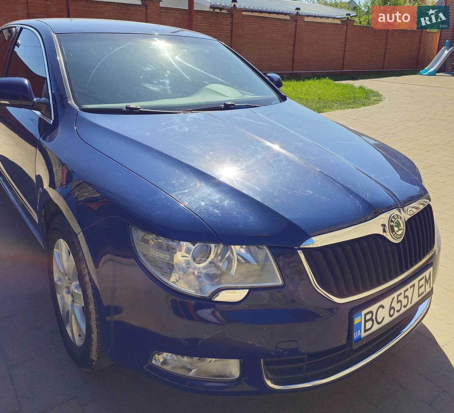 2010 Skoda Superb - мініатюра 3